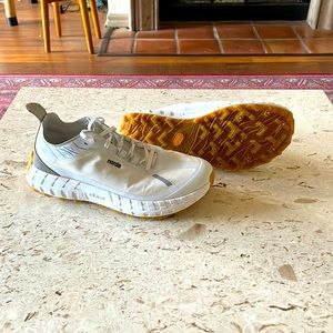 Norda 001- M White/ Gum Sole Trail Shoes